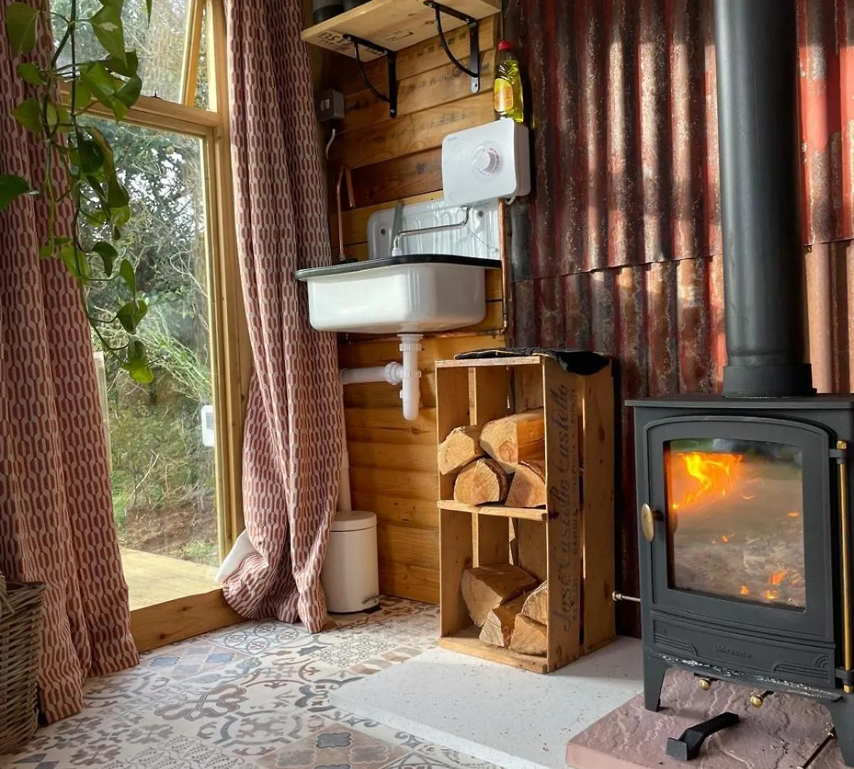 Pear Tree Hut At Carr House Farm Hotel Scarborough 0*,  United Kingdom